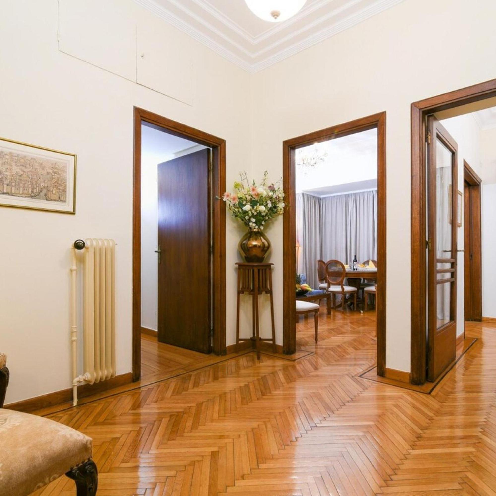 Classy Apartment In The Heart Of Athens Ngoại thất bức ảnh